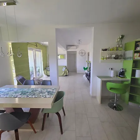 Mia Apartmán Rab Town