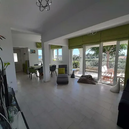 Mia Apartment *